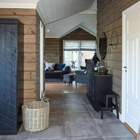 5 Bedroom Stunning In Skollenborg