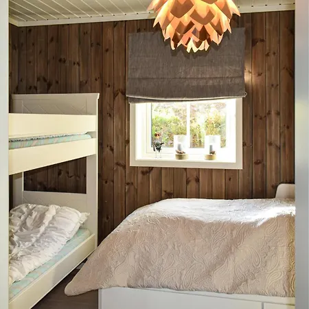 بيت للعطل 5 Bedroom Stunning In Skollenborg Lindaskroken