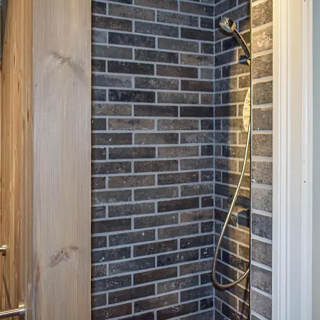 بيت للعطل 5 Bedroom Stunning In Skollenborg