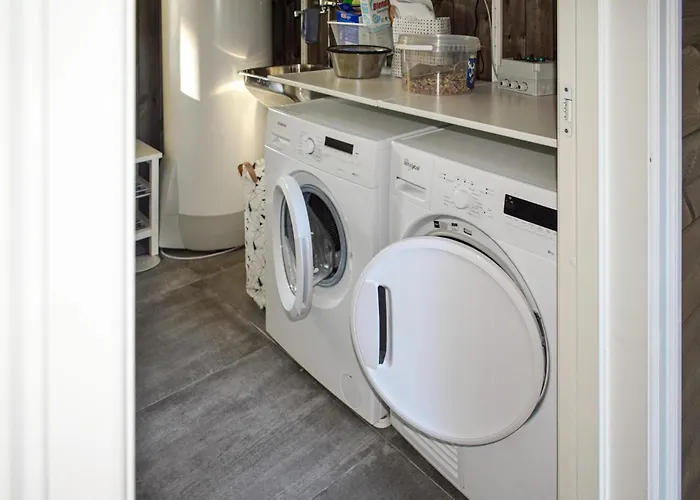 5 Bedroom Stunning In Skollenborg Hébergement de vacances