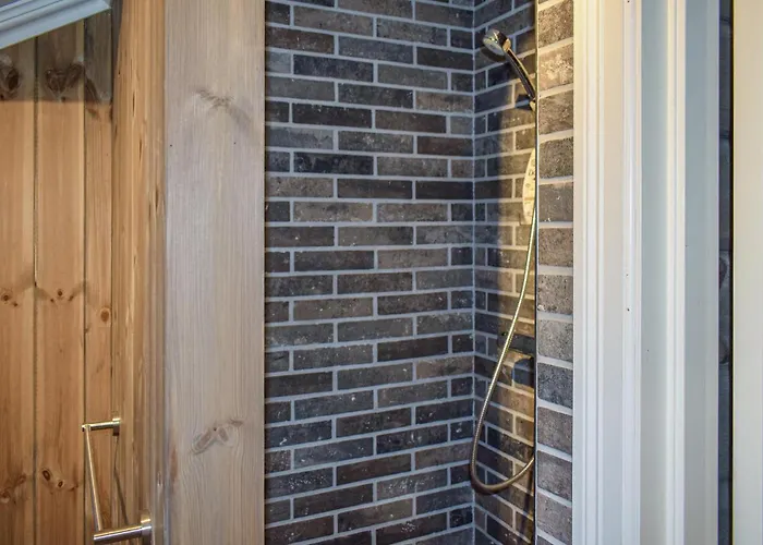 펜션 5 Bedroom Stunning In Skollenborg