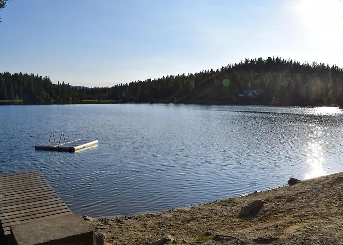 Hébergement de vacances 5 Bedroom Stunning In Skollenborg *