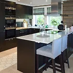 5 Bedroom Stunning In Skollenborg * Lindaskroken