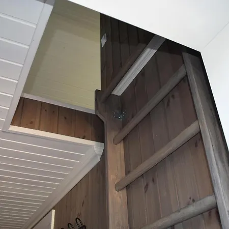 Semesterbostad 5 Bedroom Stunning In Skollenborg Lindaskroken