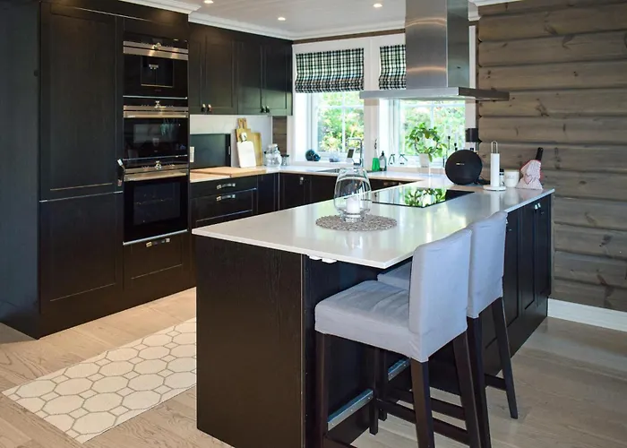 5 Bedroom Stunning In Skollenborg * Lindaskroken